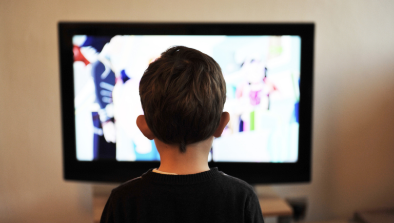 Screen Time and Little Eyes: Protecting Your Child’s Vision in the Digital Age